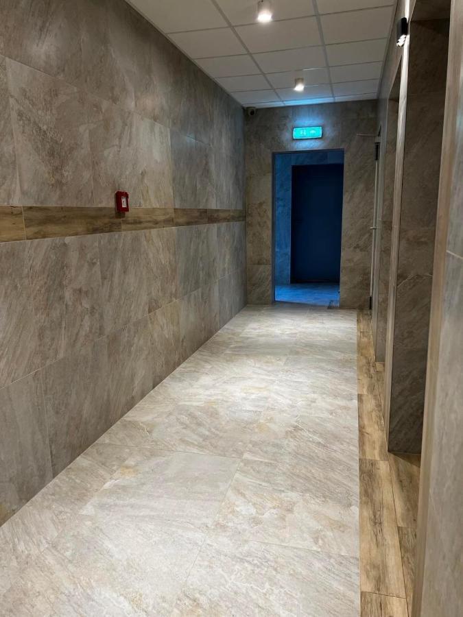 Апартаменты Apartament 69 Metro Варшава Экстерьер фото