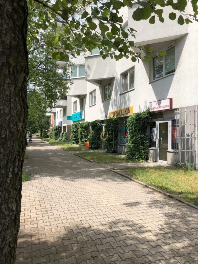 Апартаменты Apartament 69 Metro Варшава Экстерьер фото